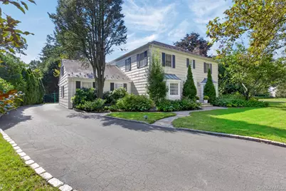 602 Park Avenue, Manhasset, NY 11030 - Photo 2
