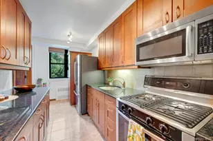 735 Kappock St, Bronx, NY 10463 - Photo 2