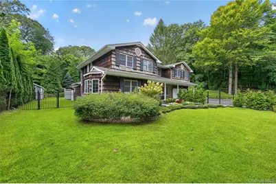 4 Salt Hay Way, Smithtown, NY 11787 - Photo 30