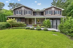 4 Salt Hay Way, Smithtown, NY 11787 - Photo 2