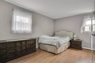 206 Alkier St, Brentwood, NY 11717 - Photo 30