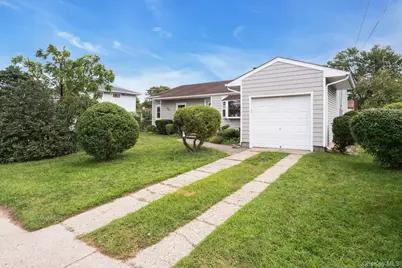 206 Alkier Street, Brentwood, NY 11717 - Photo 6