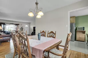 206 Alkier St, Brentwood, NY 11717 - Photo 16