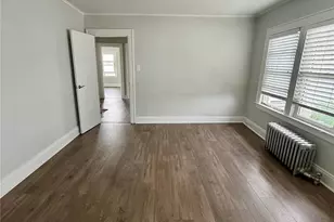 95-04 108th Ave, Ozone Park, NY 11417 - Photo 6