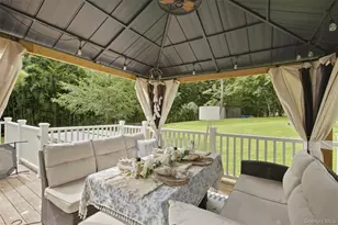 2 Mt Grey Rd, Stony Brook, NY 11790 - Photo 36