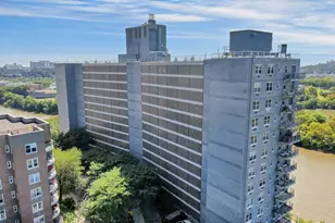 2400 Johnson Ave, Bronx, NY 10463 - Photo 34