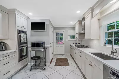 15 Cliff Road, Port Jefferson, NY 11777 - Photo 10