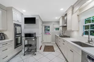 15 Cliff Rd, Port Jefferson, NY 11777 - Photo 10