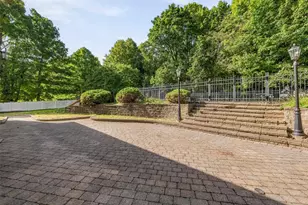 58 Regina Rd, Monsey, NY 10952 - Photo 34