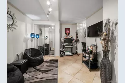 13818 Redding Street, Ozone Park, NY 11417 - Photo 12