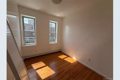2356 Waterbury Avenue, Bronx, NY 10462 - Photo 18