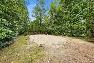 140 Whitman Rd, Yonkers, NY 10710 - Photo 24
