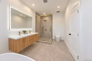 93 Stone, Levittown, NY 11756 - Photo 24