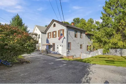 47 S Montgomery Street, Walden, NY 12586 - Photo 2