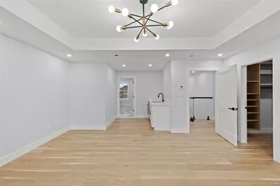 712 Bach Court, Westbury, NY 11590 - Photo 26