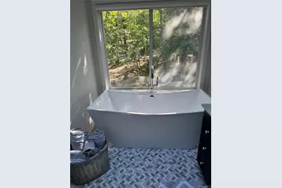 2 Little Court, East Hampton, NY 11937 - Photo 4