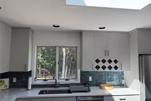 2 Little Ct, East Hampton, NY 11937 - Photo 6