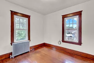 30 Brentwood Pkwy, Brentwood, NY 11717 - Photo 16
