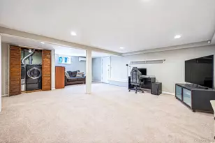 1477 6th St, West Babylon, NY 11704 - Photo 12