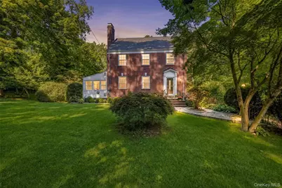28 Winslow Road, White Plains, NY 10606 - Photo 2