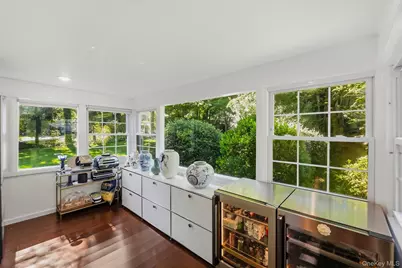 28 Winslow Road, White Plains, NY 10606 - Photo 18