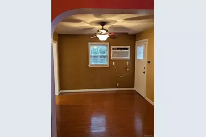 1333 Larboard Court, Uniondale, NY 11553 - Photo 6