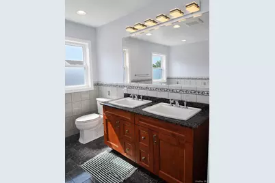 2706 Peconic, Seaford, NY 11783 - Photo 26