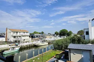 2706 Peconic, Seaford, NY 11783 - Photo 4