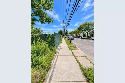 2 Broadway, Howard Beach, NY 11414 - Photo 4