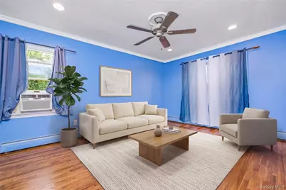 19 Rainbow Lane, Lindenhurst, NY 11757 - Photo 14
