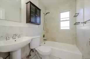 1258 Waverly St, Hewlett, NY 11557 - Photo 18