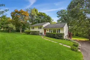6 Hillside Terrace, Mahopac, NY 10541 - Photo 2