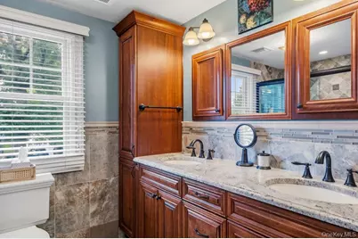4 Smull Lane, Port Washington, NY 11050 - Photo 20