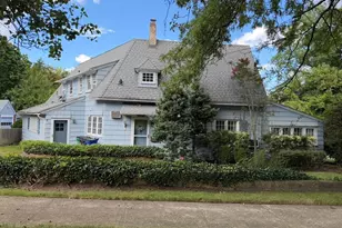 3-71 Grosvenor St, Douglaston, NY 11363 - Photo 4