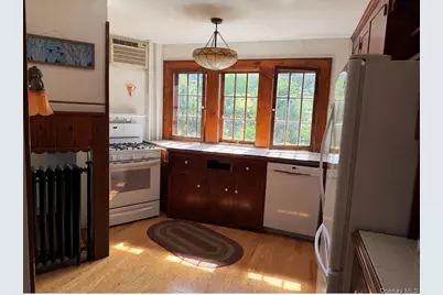 371 Grosvenor Street, Douglaston, NY 11363 - Photo 8