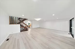 19 John Bean Ct, Port Washington, NY 11050 - Photo 6