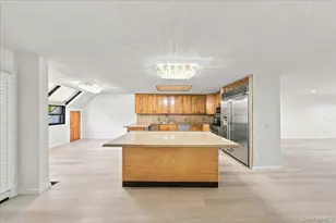 19 John Bean Ct, Port Washington, NY 11050 - Photo 4