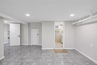 1900 Carleton Place, Baldwin, NY 11510 - Photo 28