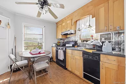 44 Lafayette Avenue, New Rochelle, NY 10801 - Photo 28