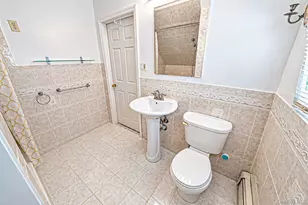 22 Flint Ave, Hempstead, NY 11550 - Photo 16