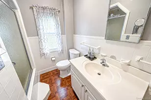 22 Flint Ave, Hempstead, NY 11550 - Photo 12