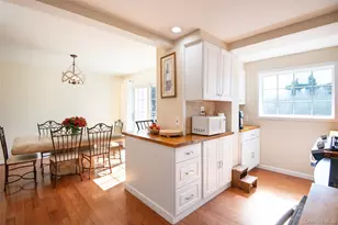 38 Emmett Terrace, New Rochelle, NY 10805 - Photo 12