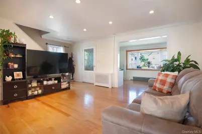 38 Emmett Terrace, New Rochelle, NY 10805 - Photo 4