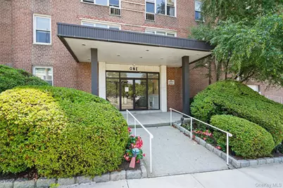1 Oakridge Place #4L, Eastchester, NY 10709 - Photo 2