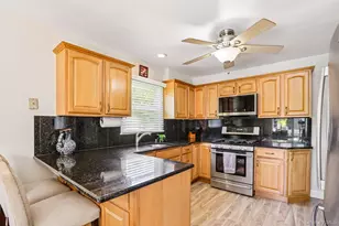 34 Glenside Dr, New City, NY 10956 - Photo 8