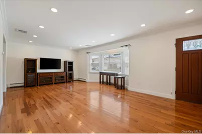 711 Koelbel Court, Baldwin, NY 11510 - Photo 6