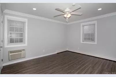 53 S Clinton Avenue #N2, Bay Shore, NY 11706 - Photo 6
