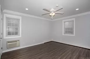 53 S Clinton Ave, Bay Shore, NY 11706 - Photo 6