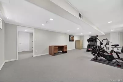24 Peerless Drive, Oyster Bay, NY 11771 - Photo 28