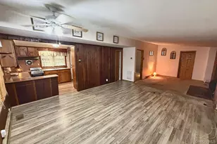 11 Robin Hood Ln, Southampton, NY 11968 - Photo 2